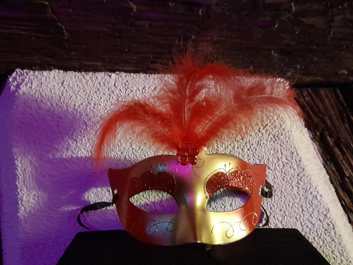 Love Room Le Rouge Et Noir Barr Εξωτερικό φωτογραφία