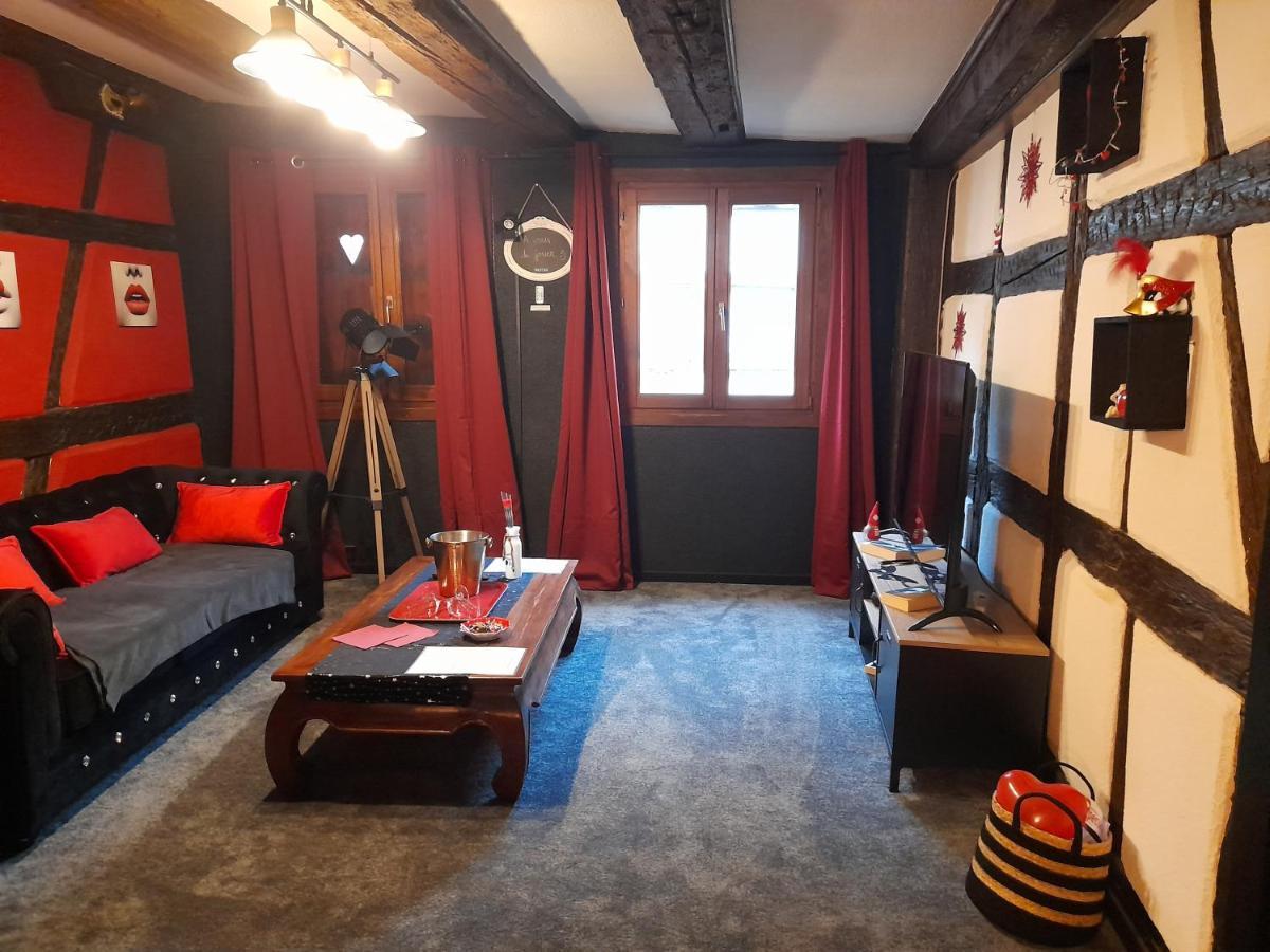 Love Room Le Rouge Et Noir Barr Εξωτερικό φωτογραφία